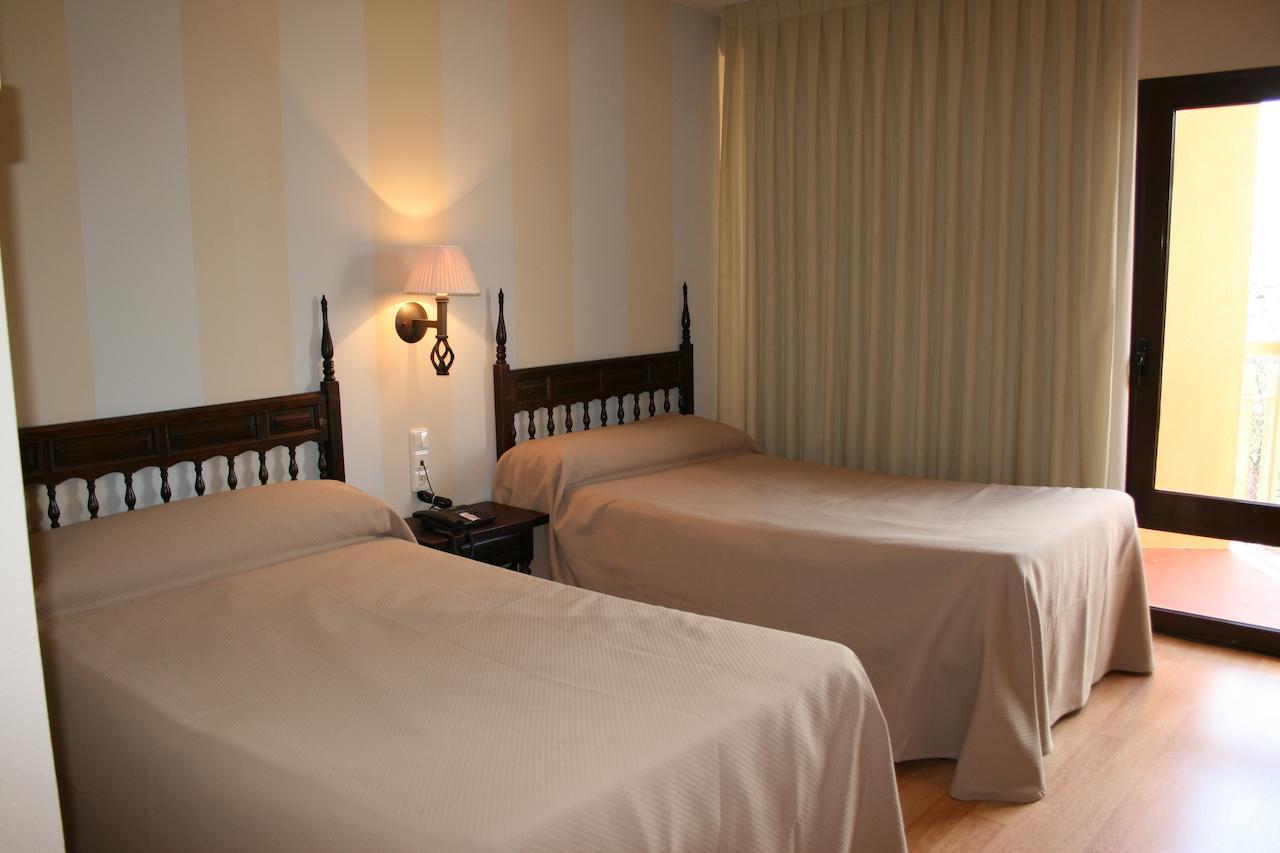 Hotel Cariñena Zimmer foto